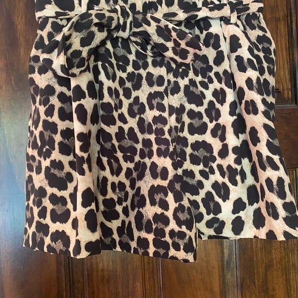Zara Leopard Belted shorts - Picture 3 of 3